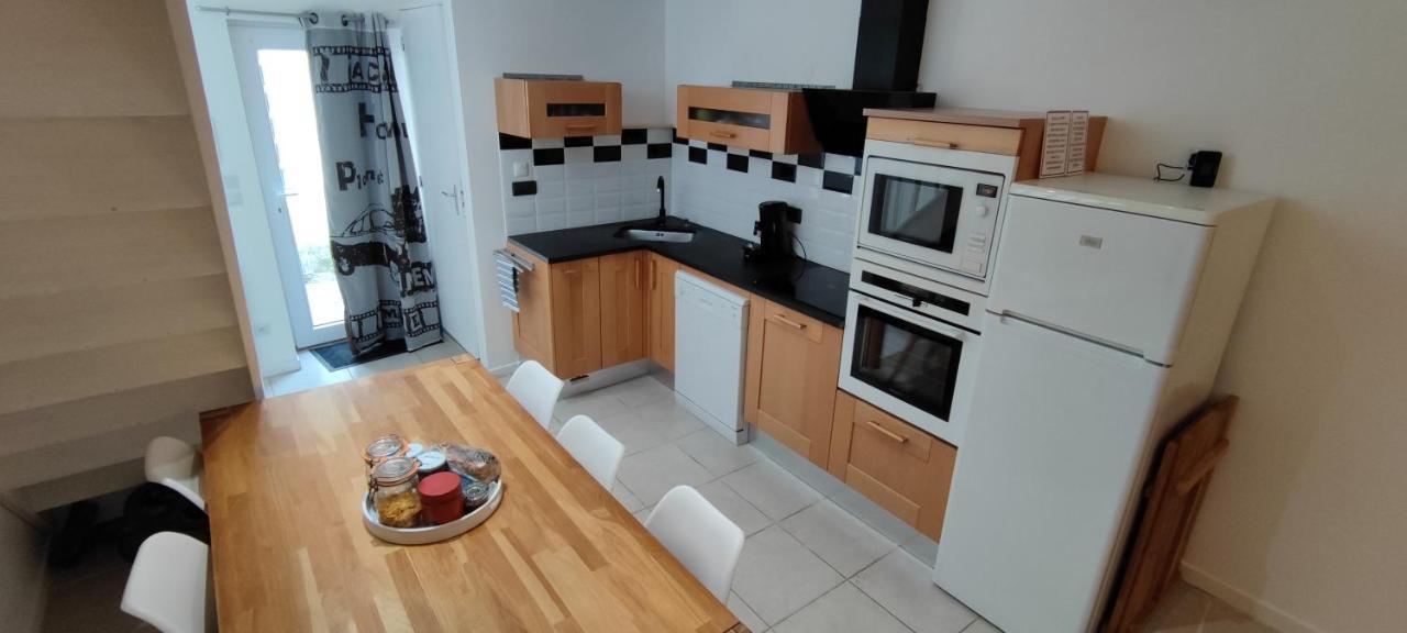 Chaleureuse Petite Maison De Bourg Beaumont-sur-Sarthe Exteriér fotografie