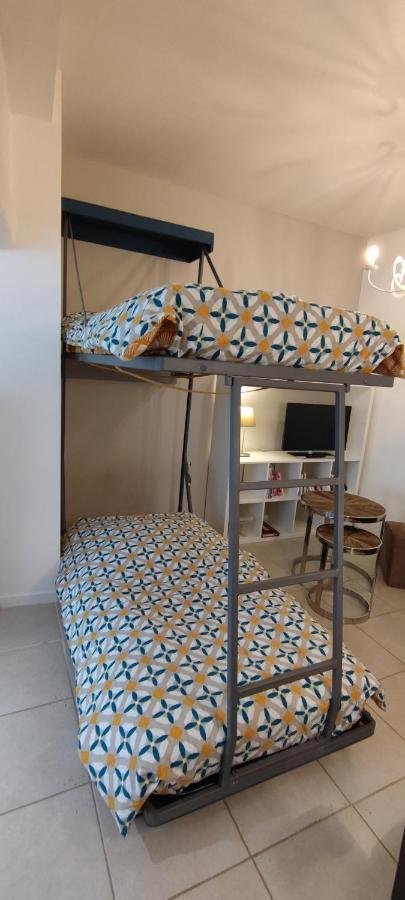 Chaleureuse Petite Maison De Bourg Beaumont-sur-Sarthe Exteriér fotografie
