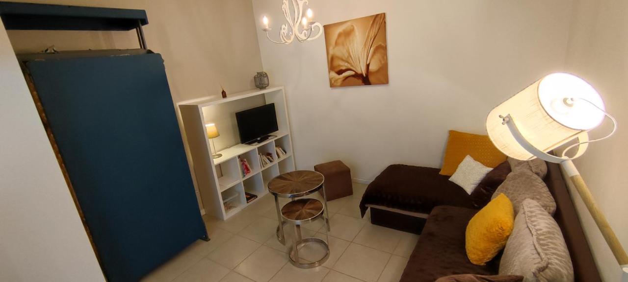 Chaleureuse Petite Maison De Bourg Beaumont-sur-Sarthe Exteriér fotografie