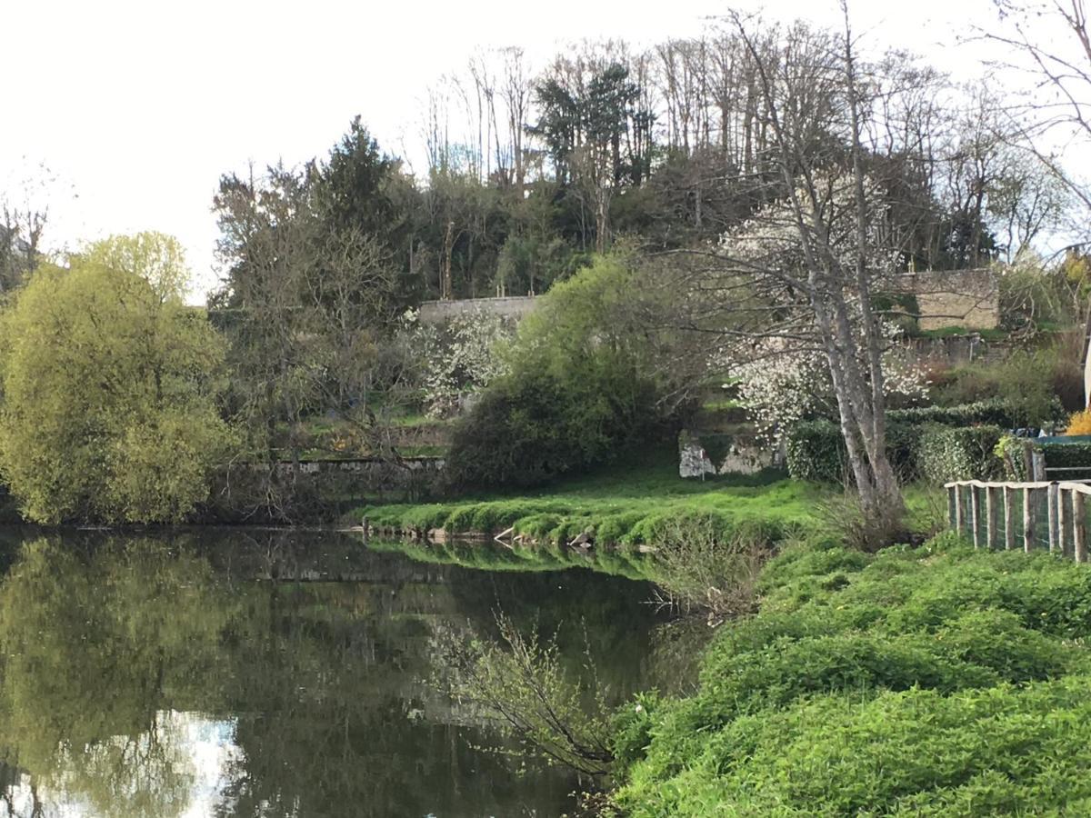 Chaleureuse Petite Maison De Bourg Beaumont-sur-Sarthe Exteriér fotografie